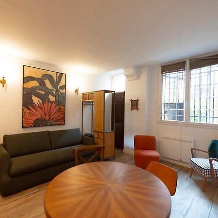 Au Pied De La Tour Lejlighed Paris Eksteriør billede